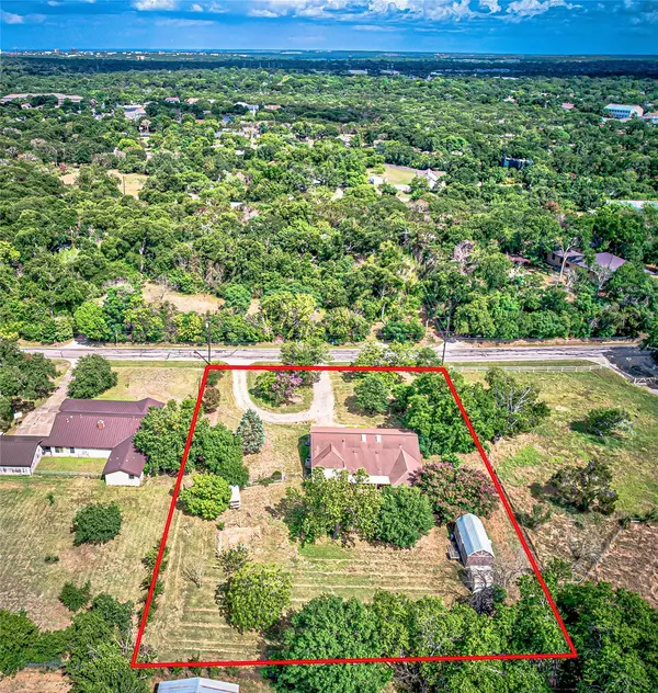 18 Pillow RD, Sunset Valley, TX 78745