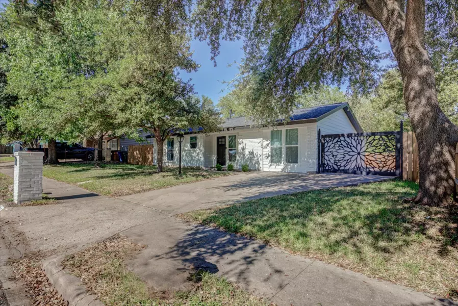 6300 Merriwood DR, Austin, TX 78745
