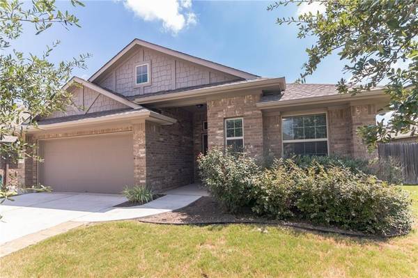 320 Lightcliff ST, Hutto, TX 78634