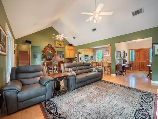 Manchaca, TX 78652,13511 Carpenter LN