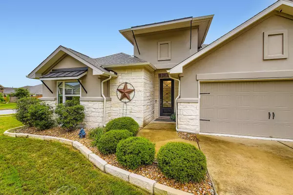 1332 Modoc WAY, Kyle, TX 78640