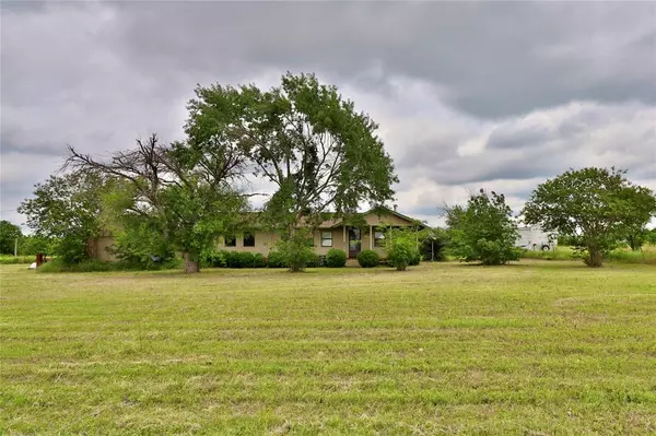 2133 County Road 130,  Hutto,  TX 78634