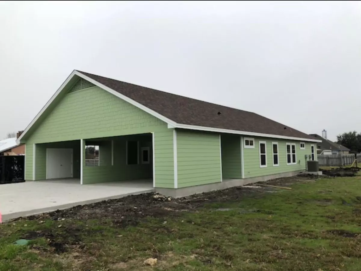 Lockhart, TX 78644,905 Crockett ST