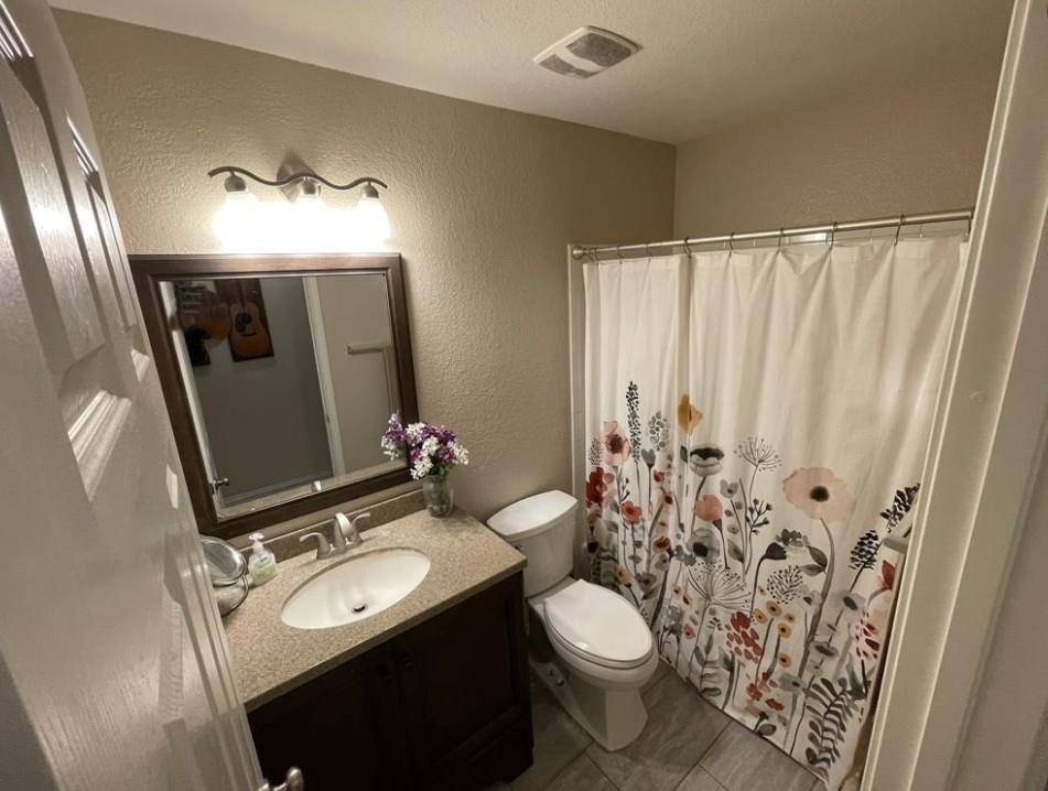 Hutto, TX 78634,227 Altamont ST