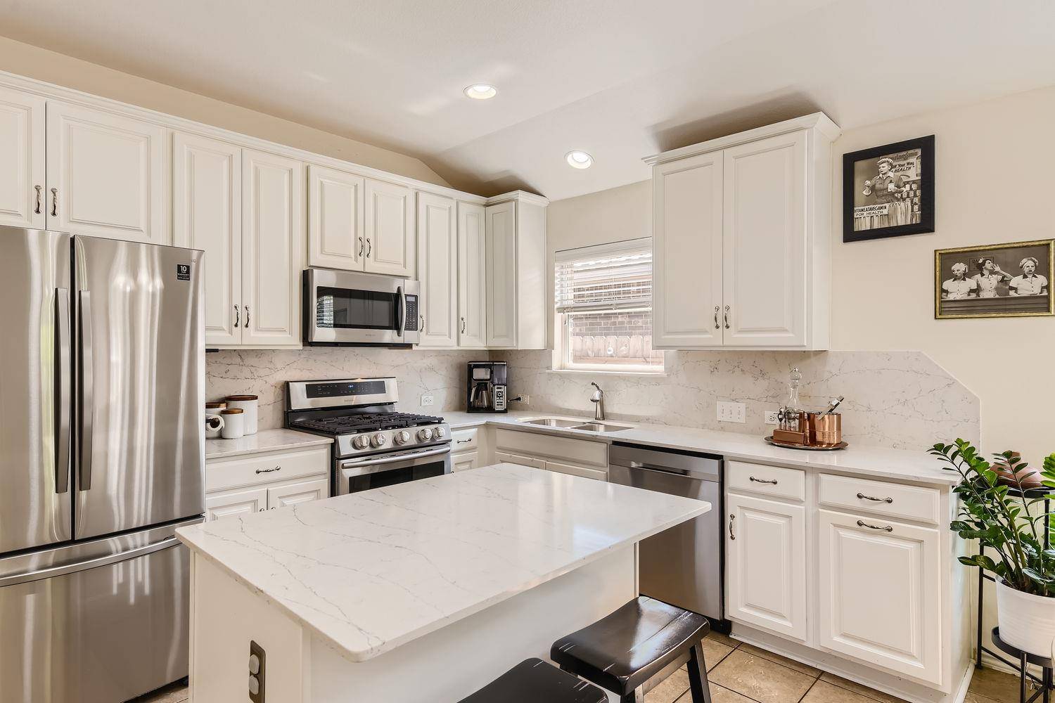 1905 Ralph Cox RD, Austin, TX 78748