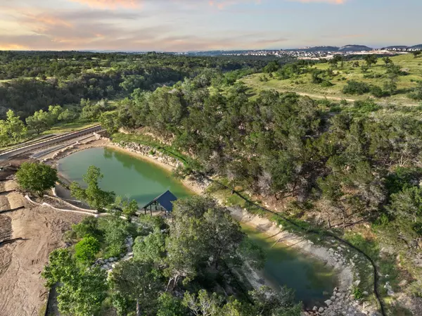 7334 Spiro TRL,  Austin,  TX 78738