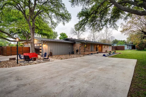 Sunset Valley, TX 78745,11 Sunset TRL