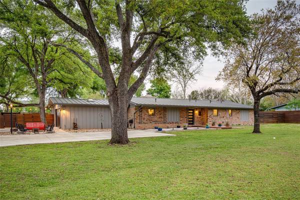 11 Sunset TRL, Sunset Valley, TX 78745