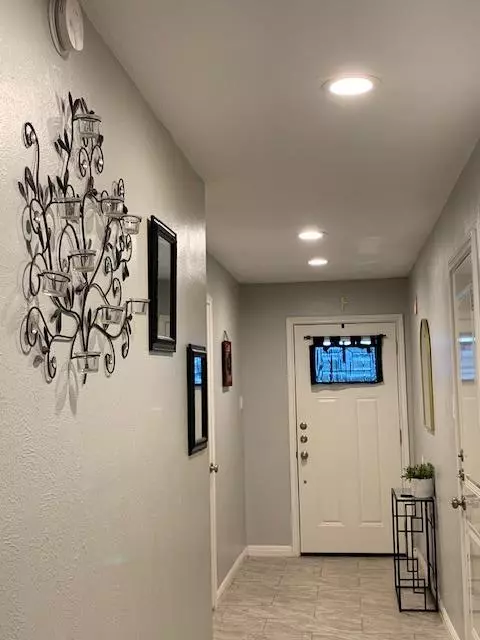 Austin, TX 78758,11216 Applewood DR