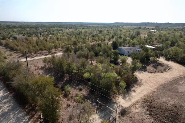 1567 Boggy Creek RD, Lockhart, TX 78644