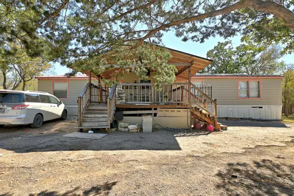 1485 Pettytown RD, Dale, TX 78616