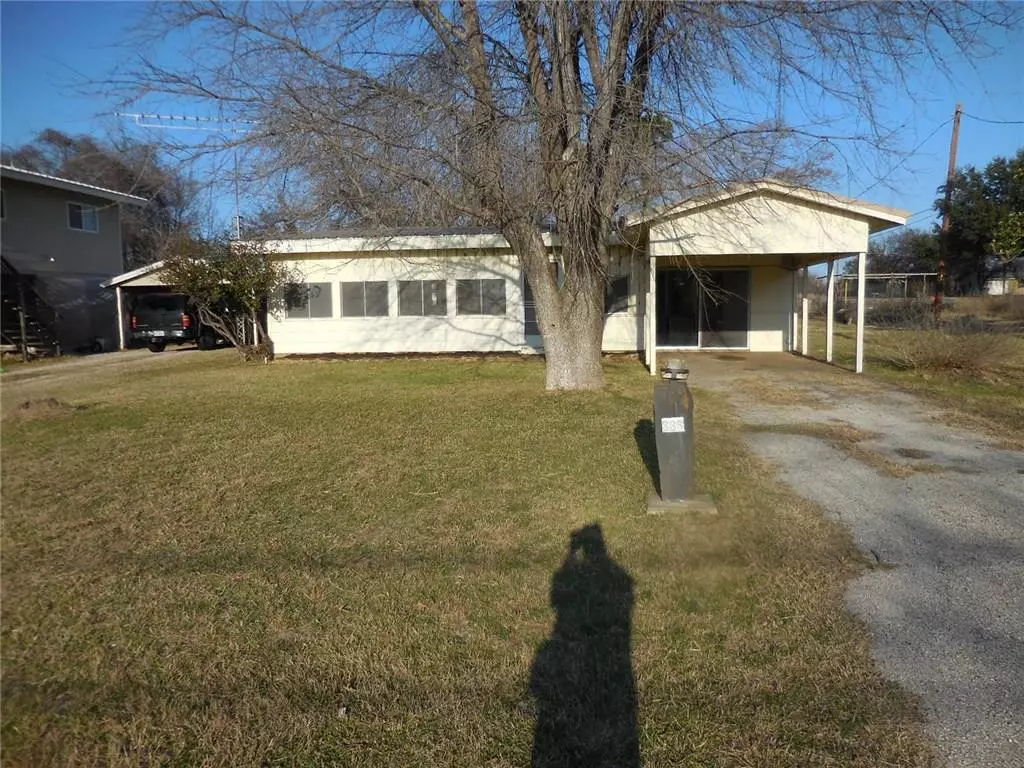 Sunrise Beach, TX 78643,333 E Lakeshore DR