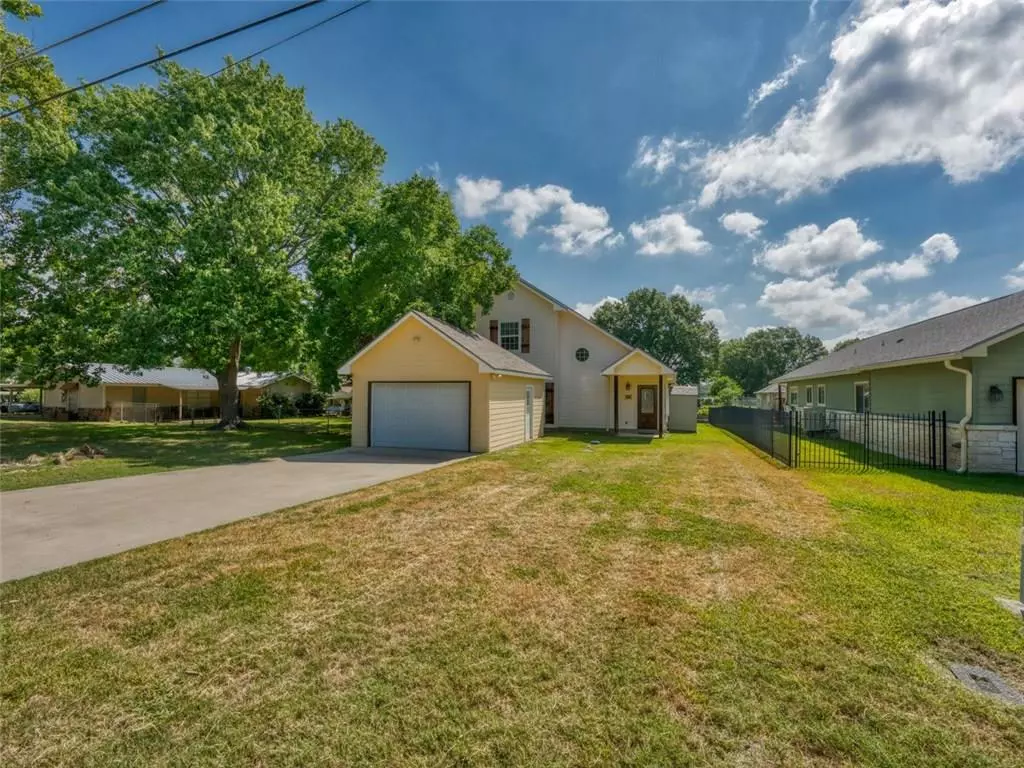 Sunrise Beach, TX 78643,533 Circle DR