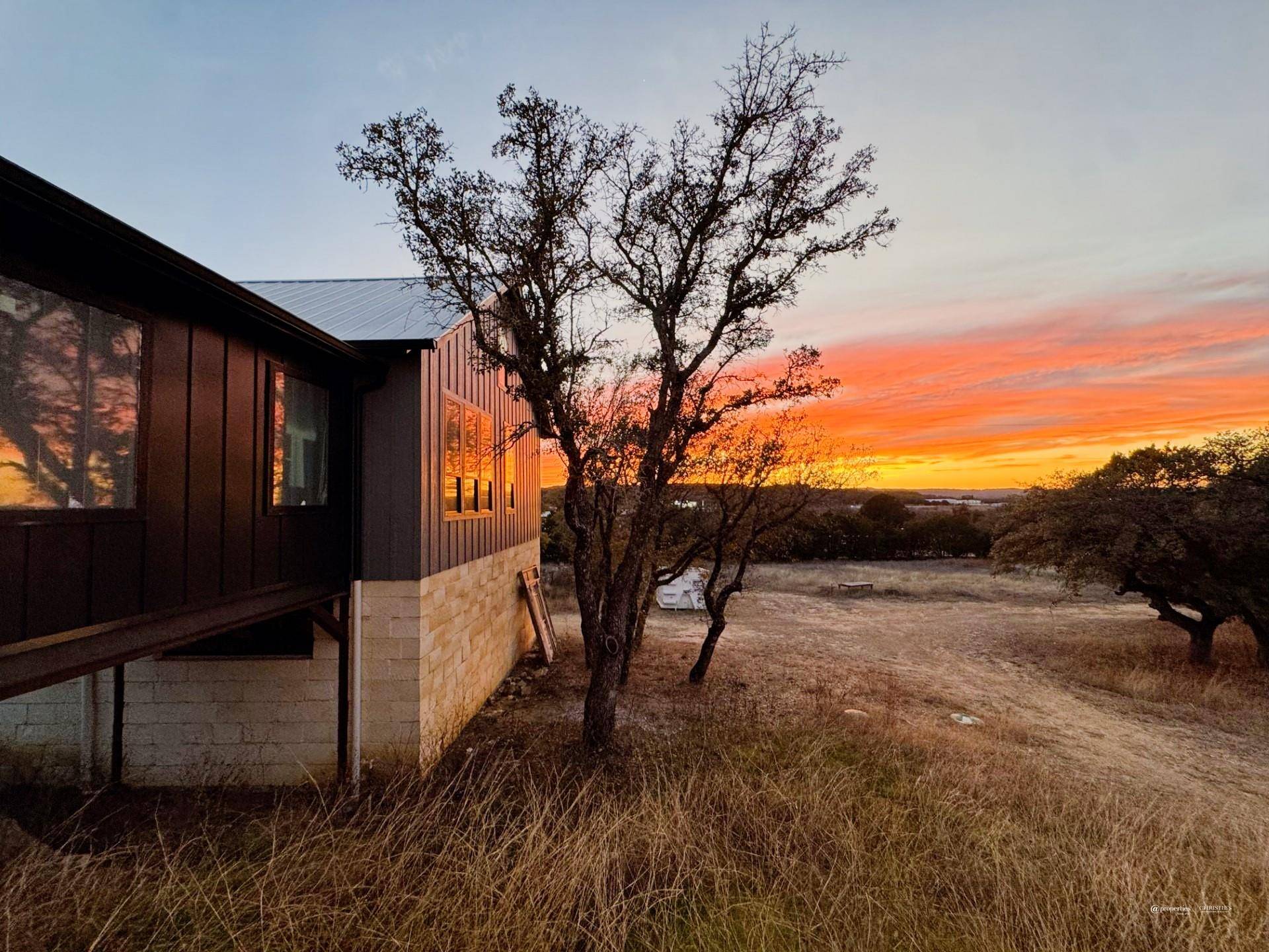 Spicewood, TX 78669,431 County Road 413