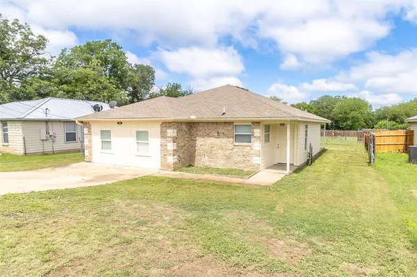 Lampasas, TX 76550,706 Brown ST