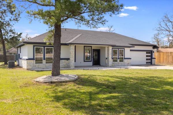 125 Kani LN,  Bastrop,  TX 78602