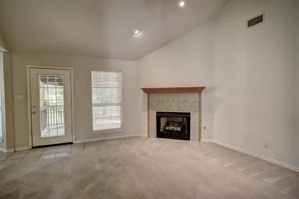 Bastrop, TX 78602,118 Kaneohe DR