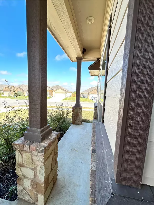 Taylor, TX 76574,180 Onna ST