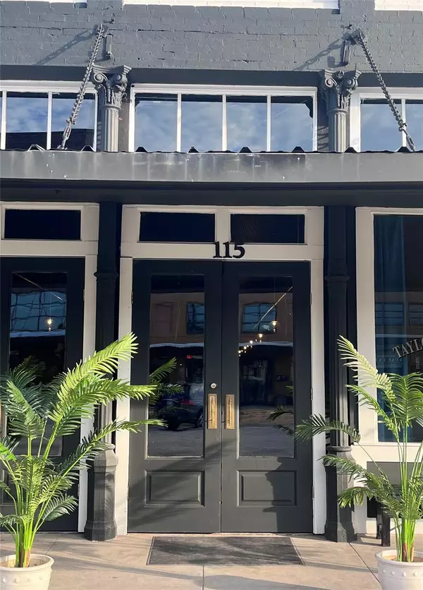 Taylor, TX 76574,115 W 2nd ST