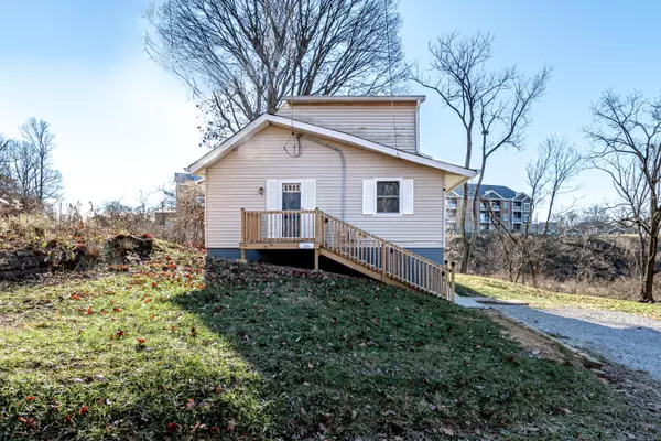 16 & 18 Forest Avenue, Highland Heights, KY 41076