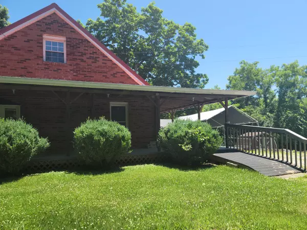 Williamstown, KY 41097,2315 Oak Ridge Road