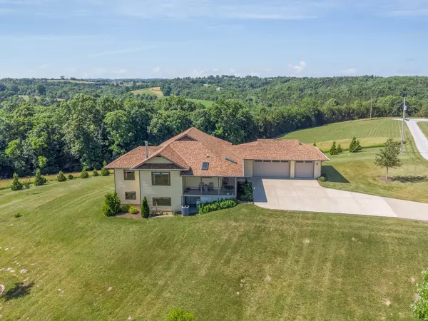 153 Serenity Trail, Demossville, KY 41033