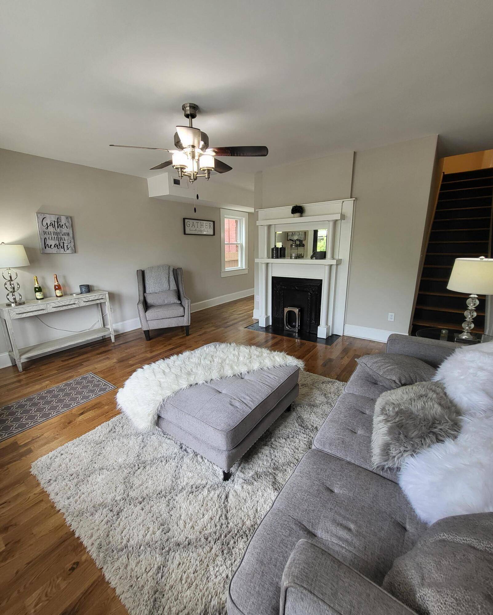 Newport, KY 41071,230 E 4th Street