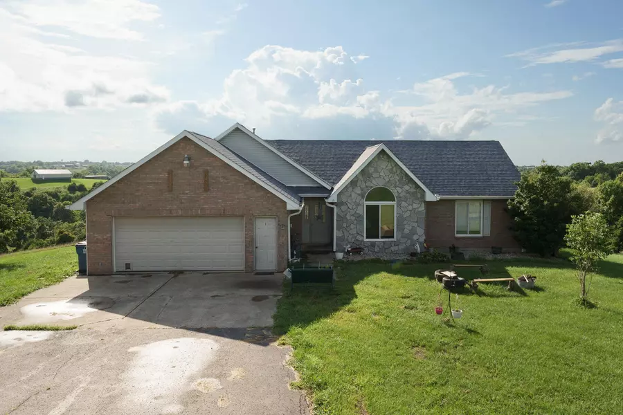 345 Fairview Road, Williamstown, KY 41097