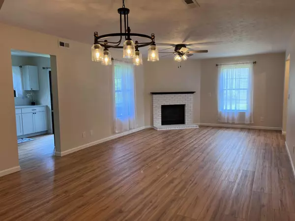 Florence, KY 41042,1592 Englewood Place