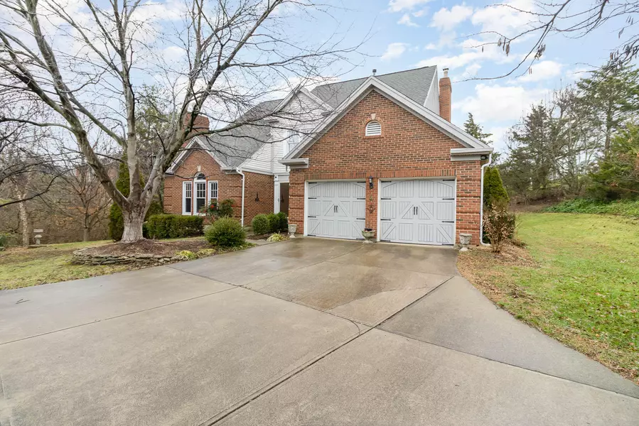 2003 River Ridge Court, Villa Hills, KY 41017