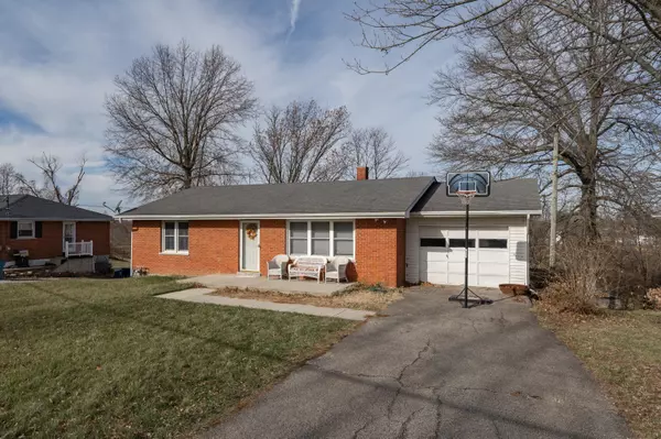 Williamstown, KY 41097,300 Sunset Drive