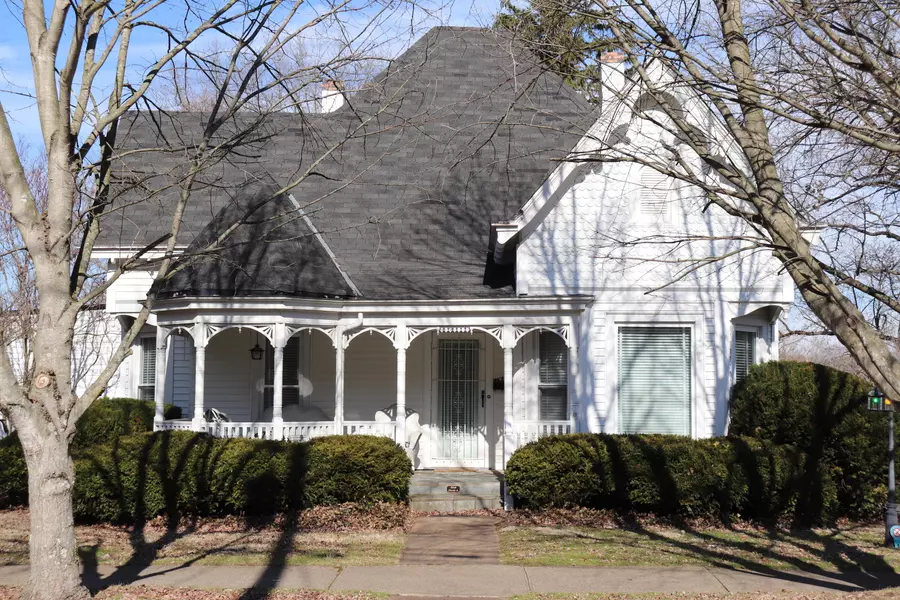 403 E 4th Street, Augusta, KY 41002