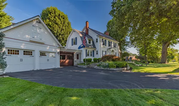 Crestview Hills, KY 41017,108 Winding Way