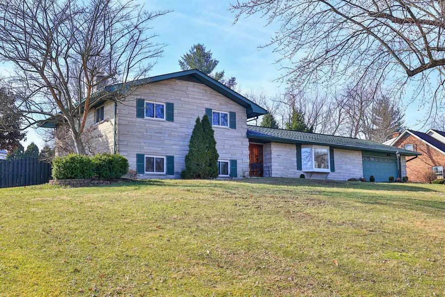 111 Sunset Drive, Crestview Hills, KY 41017