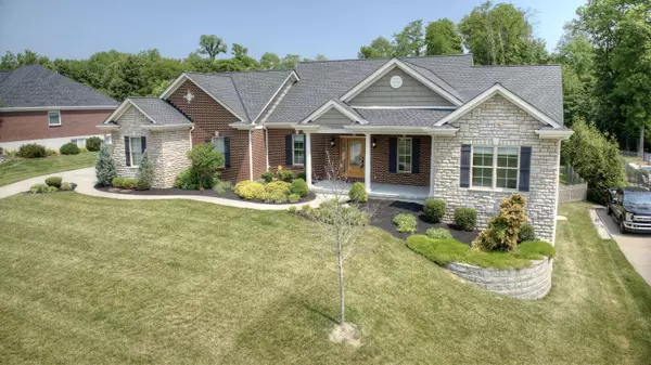 2744 Sunchase Boulevard, Burlington, KY 41005