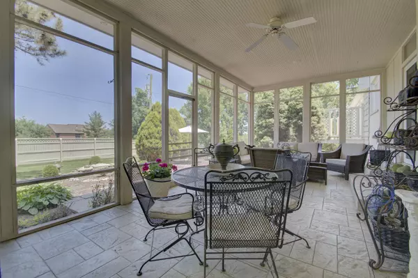 Villa Hills, KY 41017,1989 Highwater Road