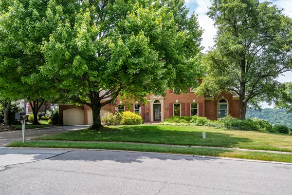 Villa Hills, KY 41017,1040 Riverview Farm Place