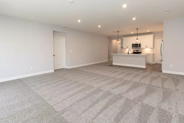 Alexandria, KY 41001,664 Streamside Drive #Lower