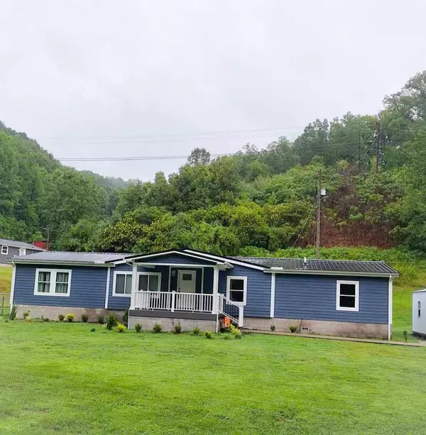 Prestonsburg, KY 41653,3372 Abbott Creek Road