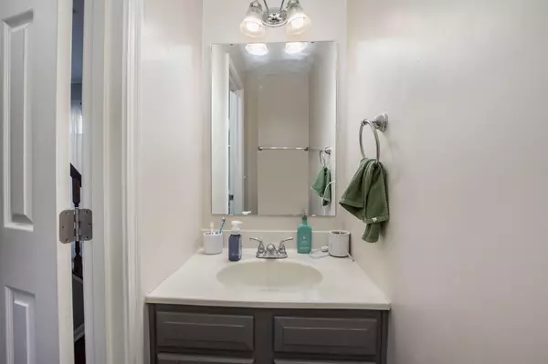 1264 Summerlake Drive Alexandria, KY 41001