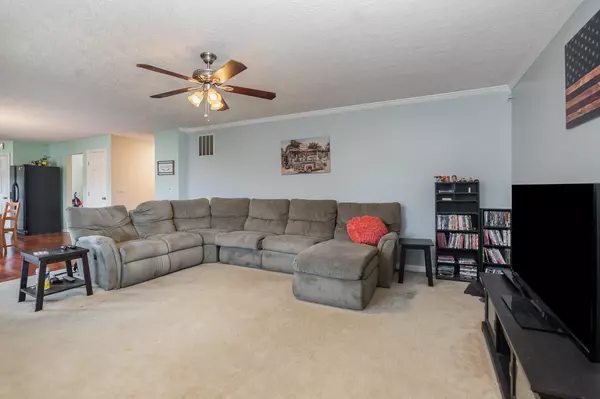 1264 Summerlake Drive Alexandria, KY 41001