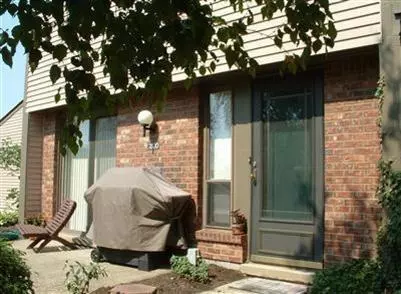 2820 Dry Ridge Court, Villa Hills, KY 41017