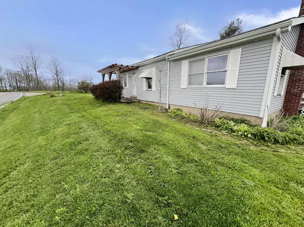 1304 Lenoxsburg foster Road, Foster, KY 41043