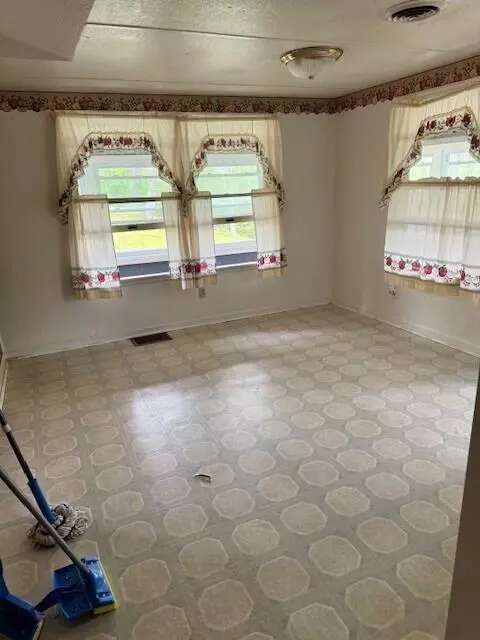 Maysville, KY 41056,2085 Mary Ingles Hwy.