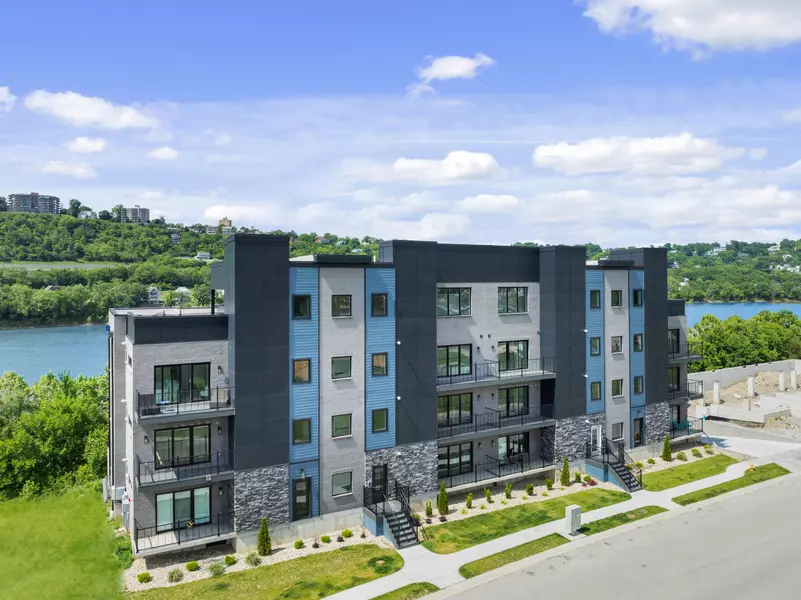 739 Manhattan Boulevard #402, Dayton, KY 41074