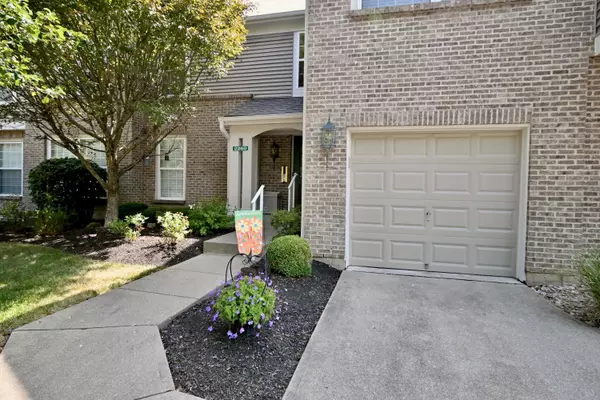 Crescent Springs, KY 41017,2260 Devlin Place #303