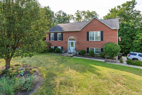 11 S Bellewood Court,  Alexandria,  KY 41001