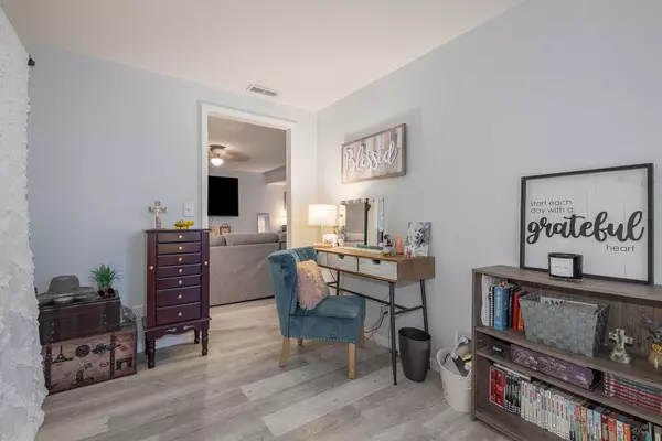 10238 Knob Hill Drive Florence, KY 41042