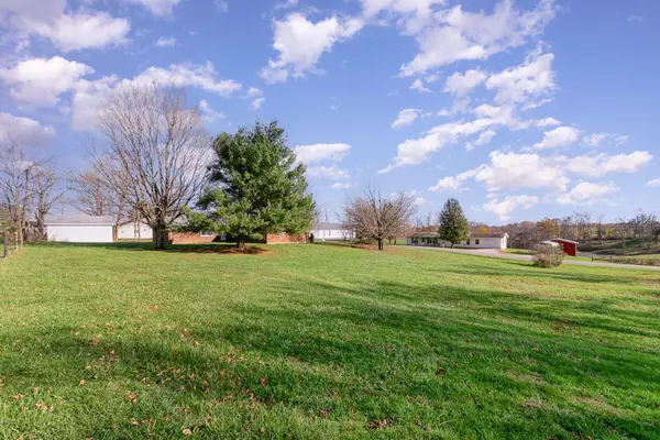 Owenton, KY 40359,5840 Gratz Road