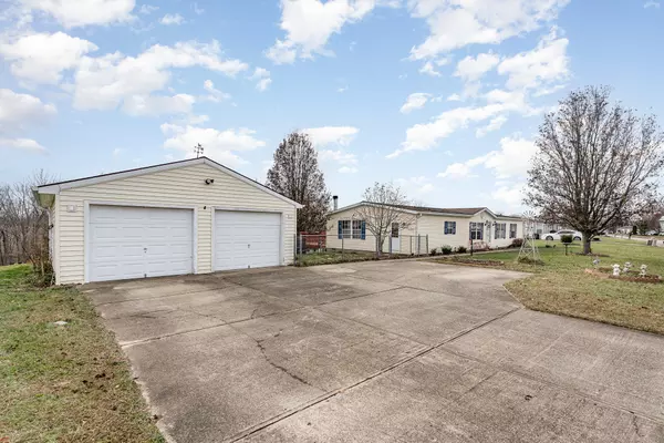 280 Eagle Ridge Drive, Dry Ridge, KY 41035